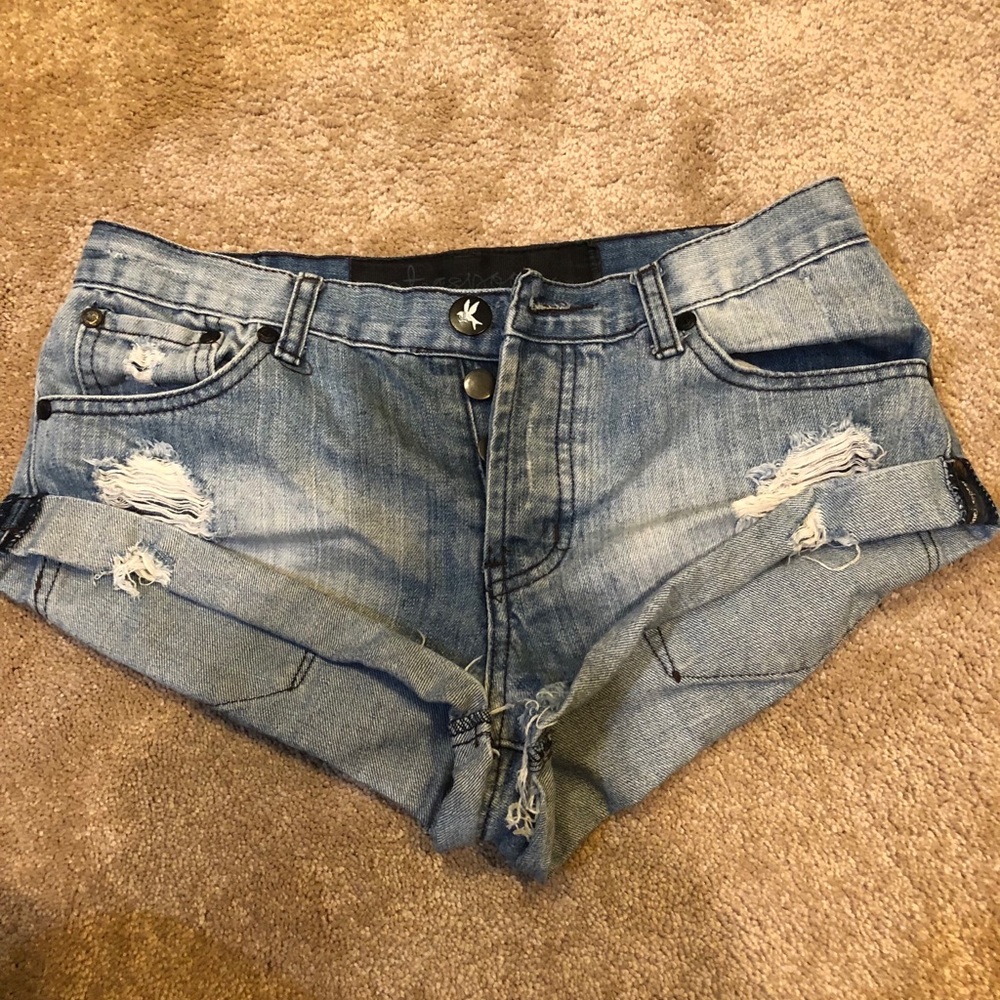 One teaspoon shorts size 26